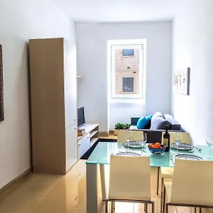 Stylish St Julians 2 Bedroom For Rent In The Centre With Terrace Appartamento